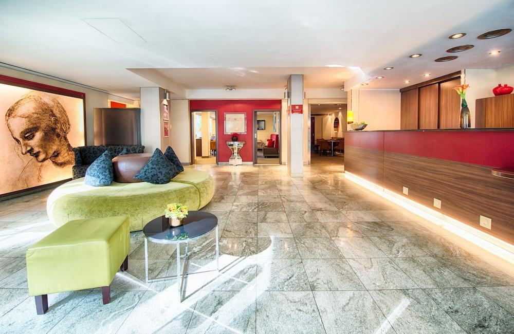 Leonardo Hotel & Residenz München - Lobby Lounge