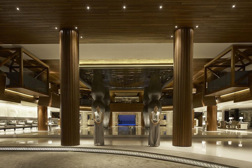 Double-Six Luxury Hotel - Interior Entrance