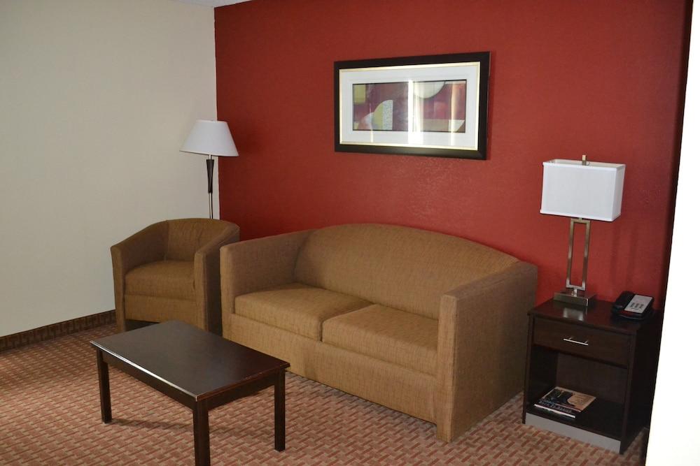 Holiday Inn Express Harrisburg SW - Mechanicsburg, an IHG Hotel - Room