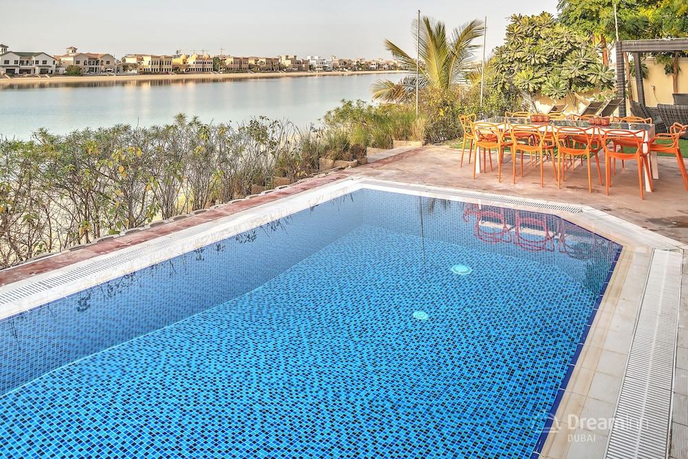 Dream Inn Dubai-Palm Island Retreat Villa - Private Pool