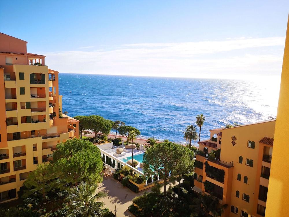 Columbus Hotel Monte-Carlo, Curio Collection by Hilton - Waterslide