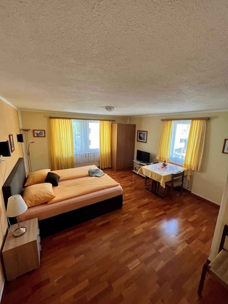 Hotel Stille & Aladin Apartments - Room