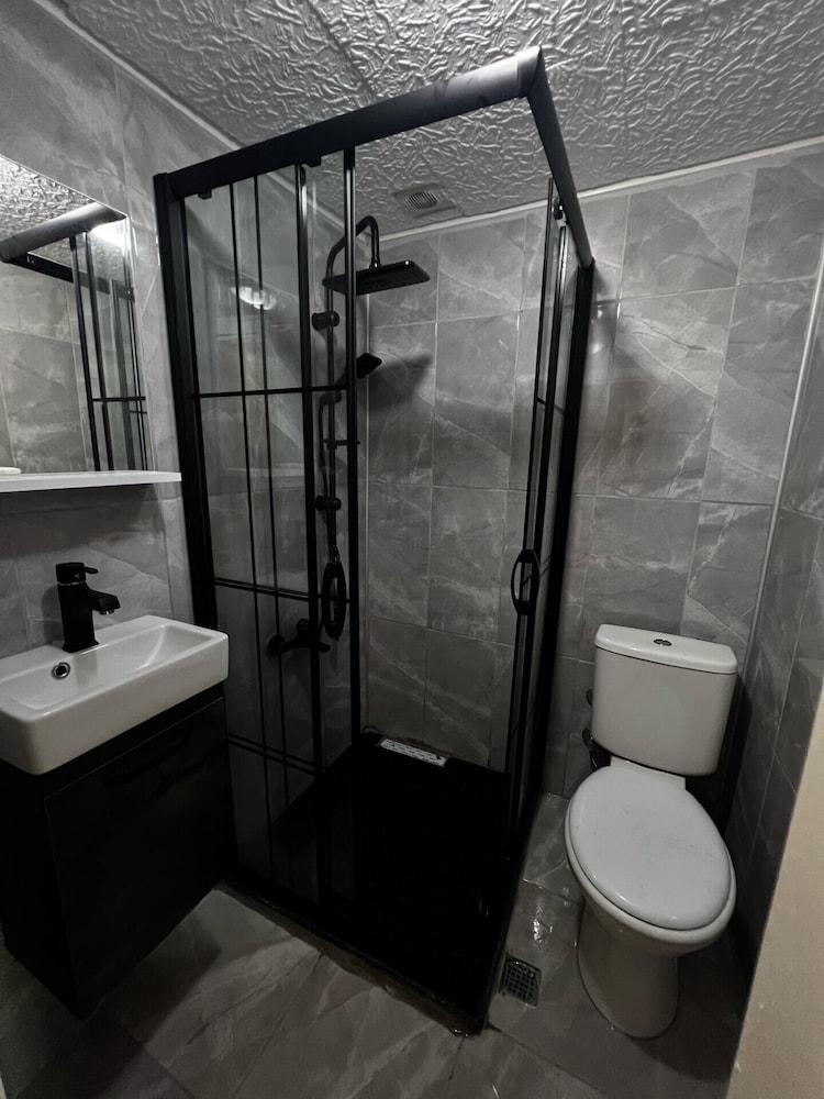 Antik Hotel - Bathroom