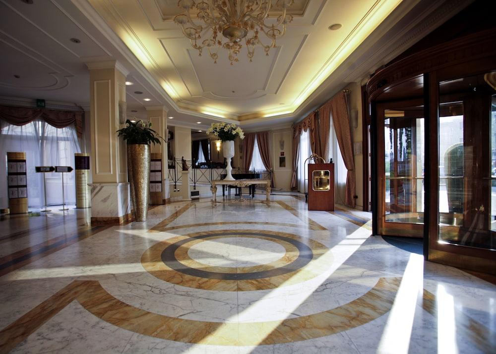 Grand Visconti Palace - Lobby