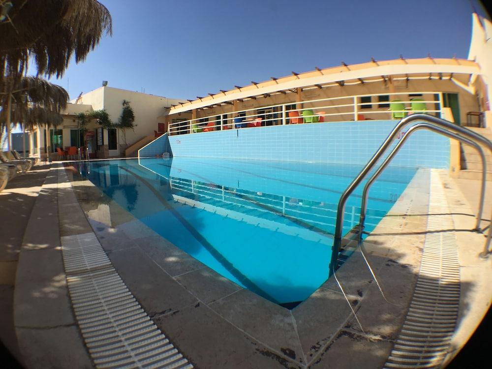 مركز البحر الأحمر للغطس - فندق ومركز غطس - Outdoor Pool