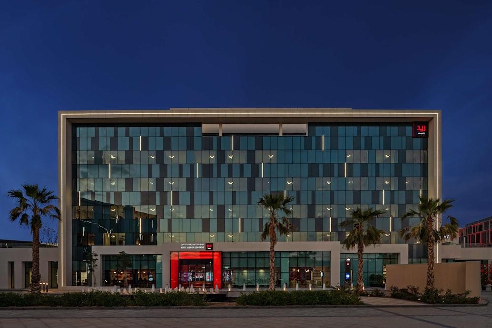Radisson Red Dubai Silicon Oasis - Exterior