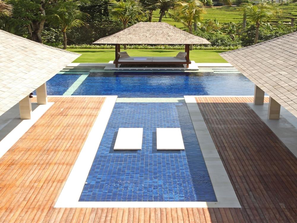 Villa Asante - Outdoor Pool