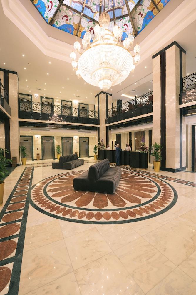 Saja Al Madinah Hotel - Lobby Sitting Area
