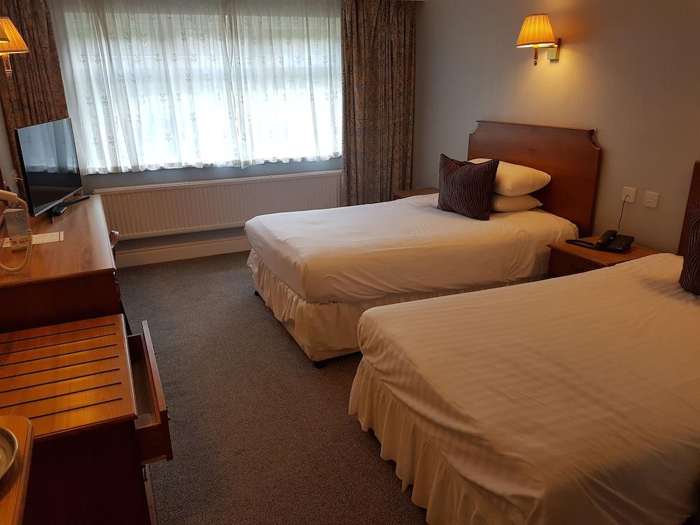 Bredbury Hall Hotel - Room