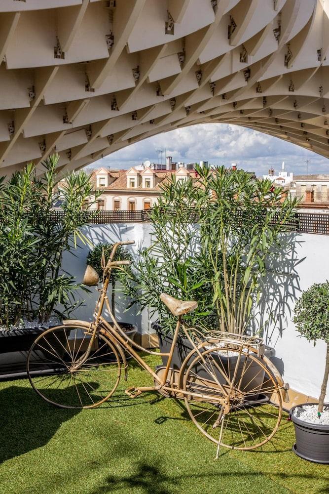 Hotel Palace Sevilla - Property Grounds