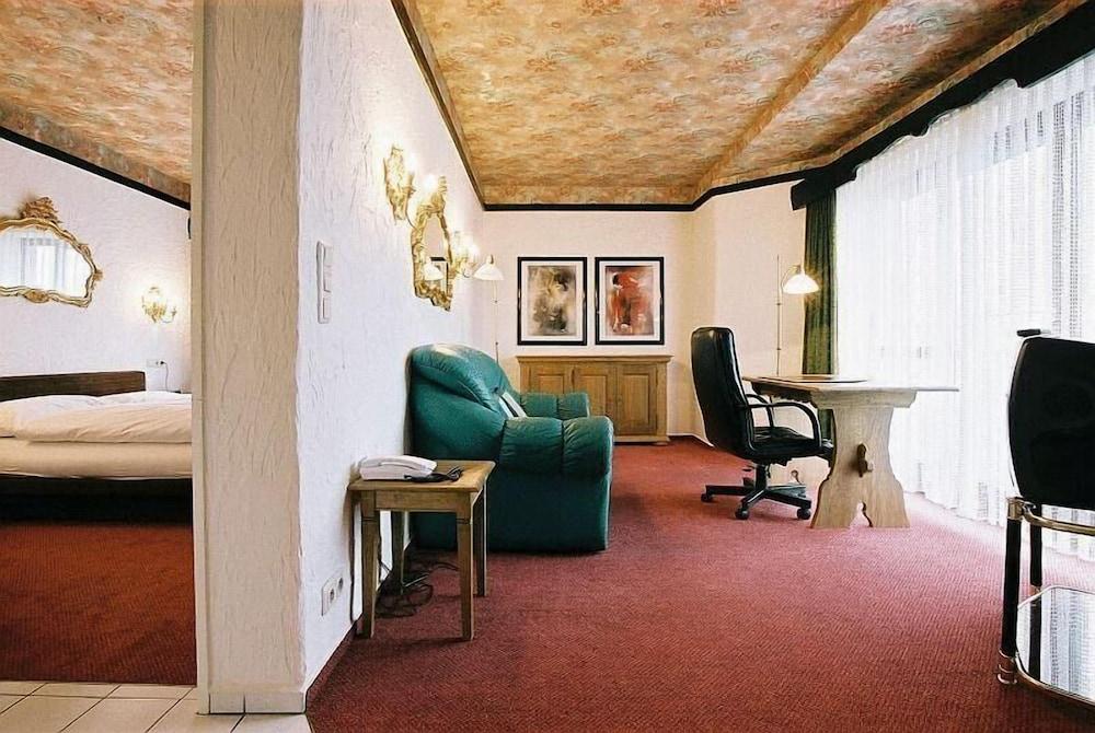 Hotel Contel Darmstadt - Room