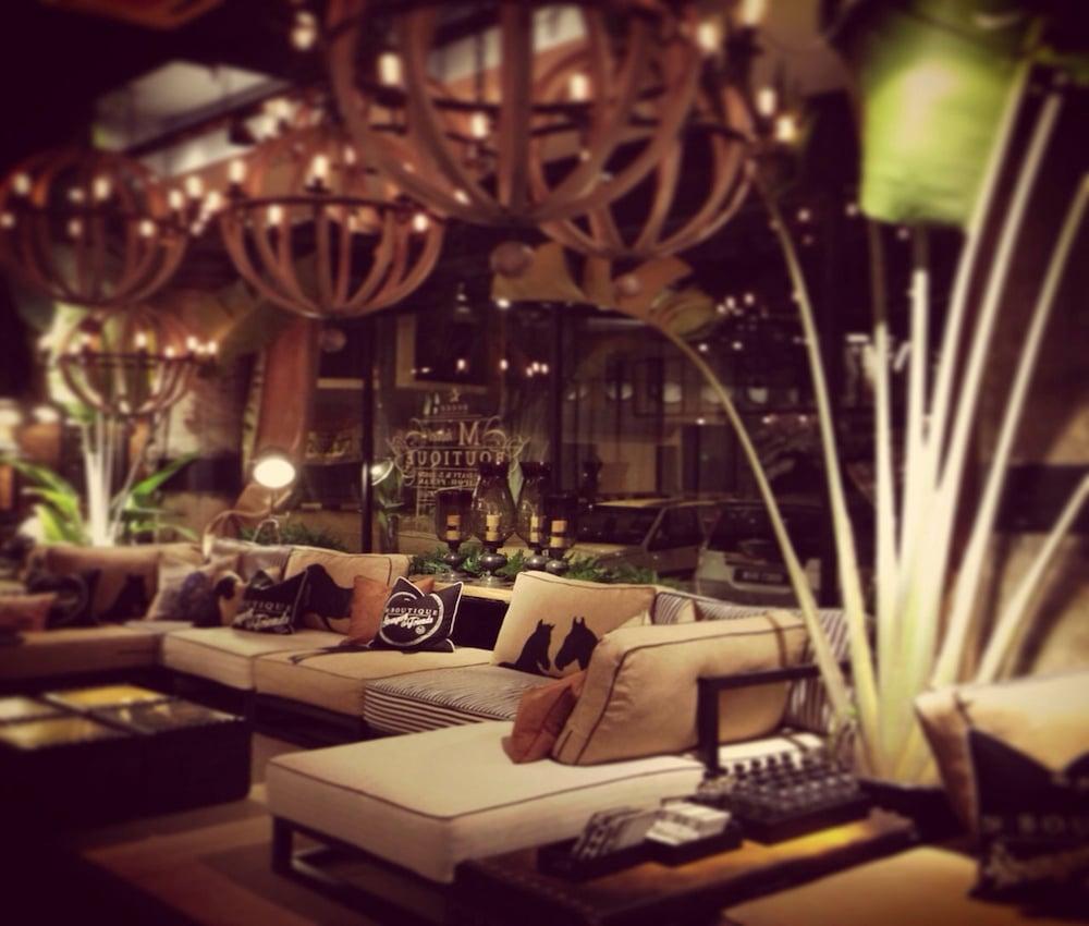 M Boutique Hotel - Lobby Sitting Area