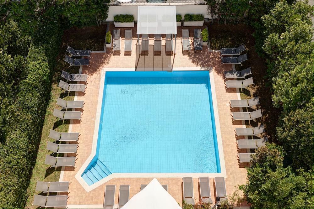 Hotel Roma Tor Vergata - Rooftop Pool