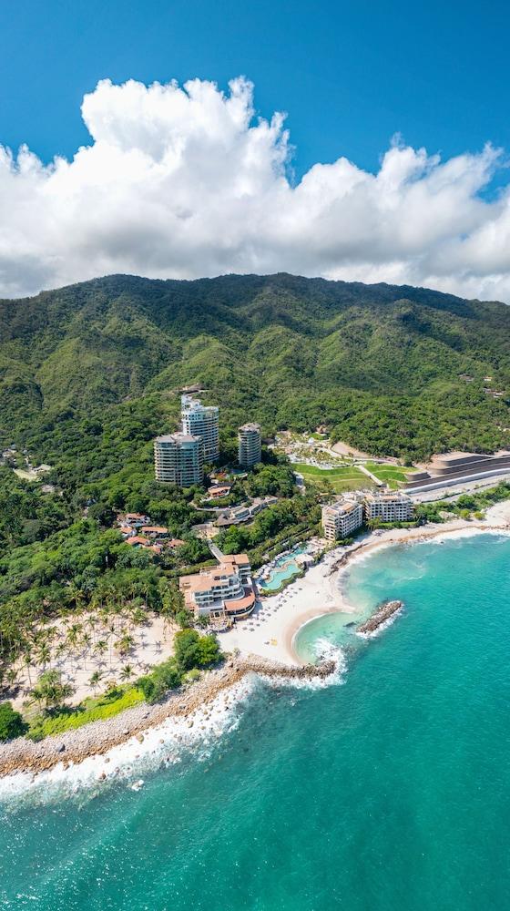 Garza Blanca Preserve Resort & Spa - Aerial View