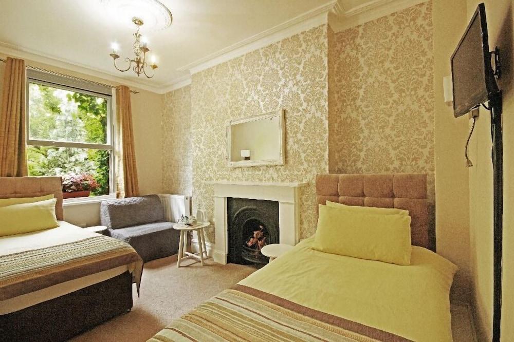 Primrose Guest House - Room