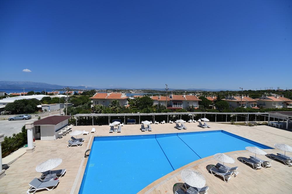 Aria Hotel Cesme - Outdoor Pool
