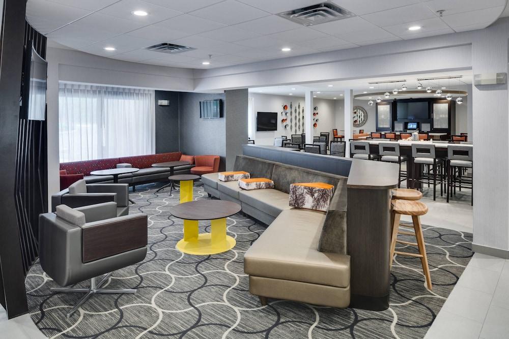 Springhill Suites Milford - Featured Image