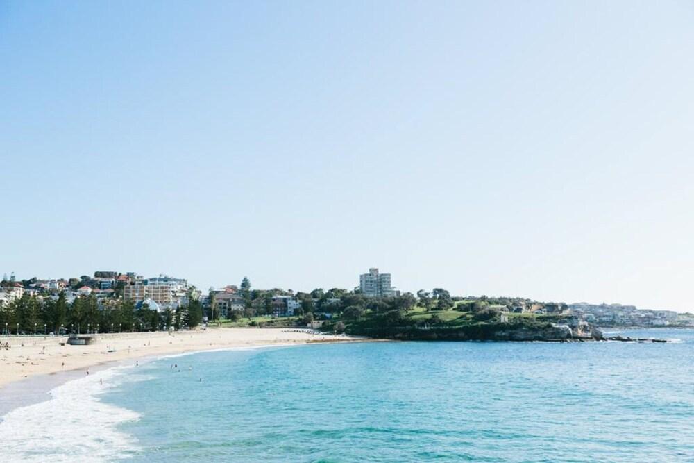 Coogee Bay Boutique Hotel - Beach