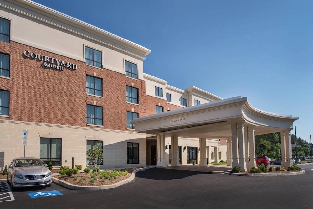 Courtyard by Marriott Hershey Chocolate Avenue - Featured Image