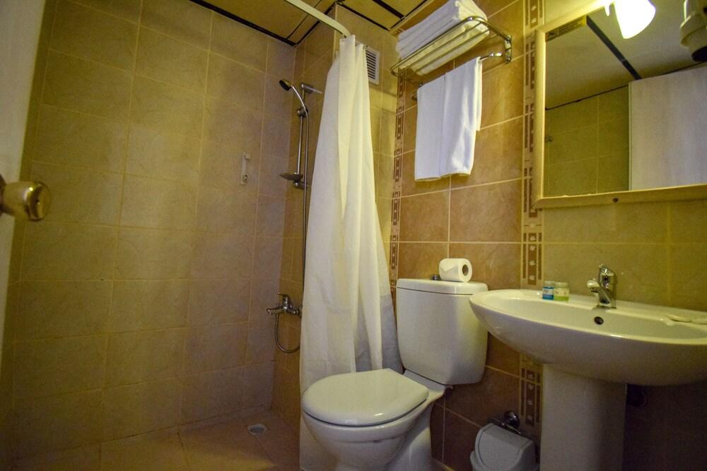 جونيبر هوتل - Bathroom