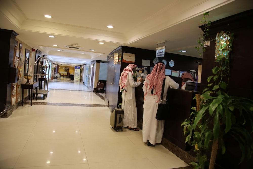 فندق تيوليب إن الرياض - Reception