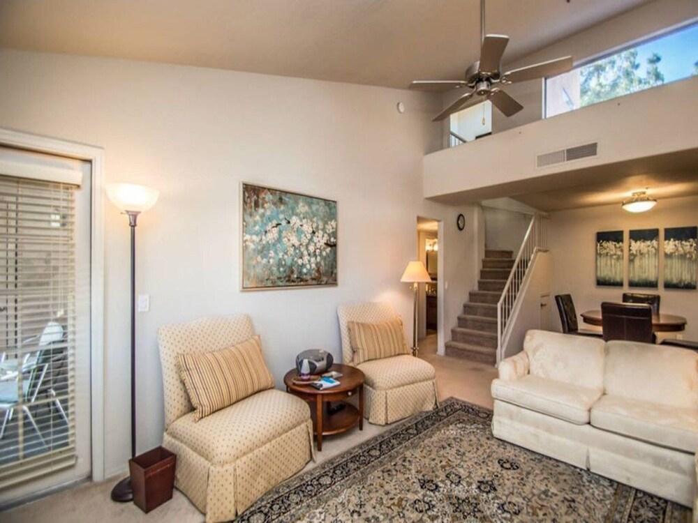 Great North Scottsdale Condo! - Featured Image