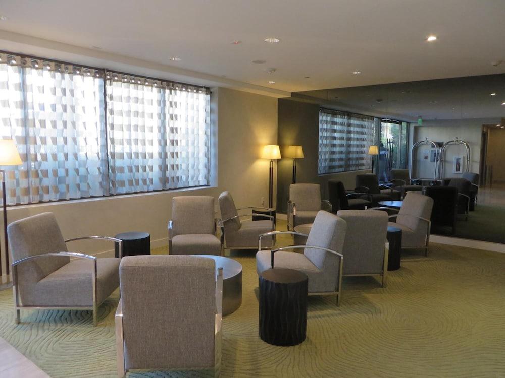 Aventura Hotel - Lobby
