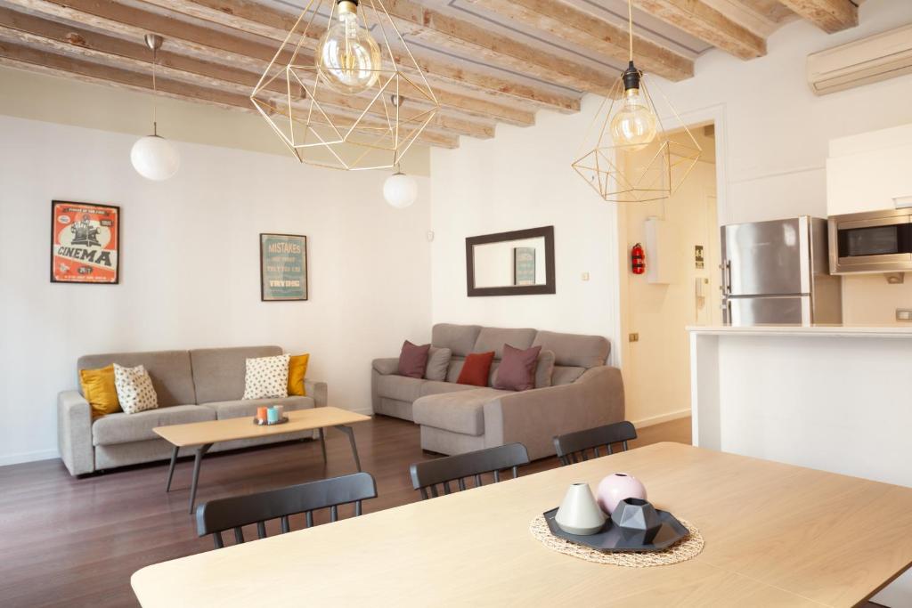 Rent Top Apartments near Plaza de Catalunya - Other