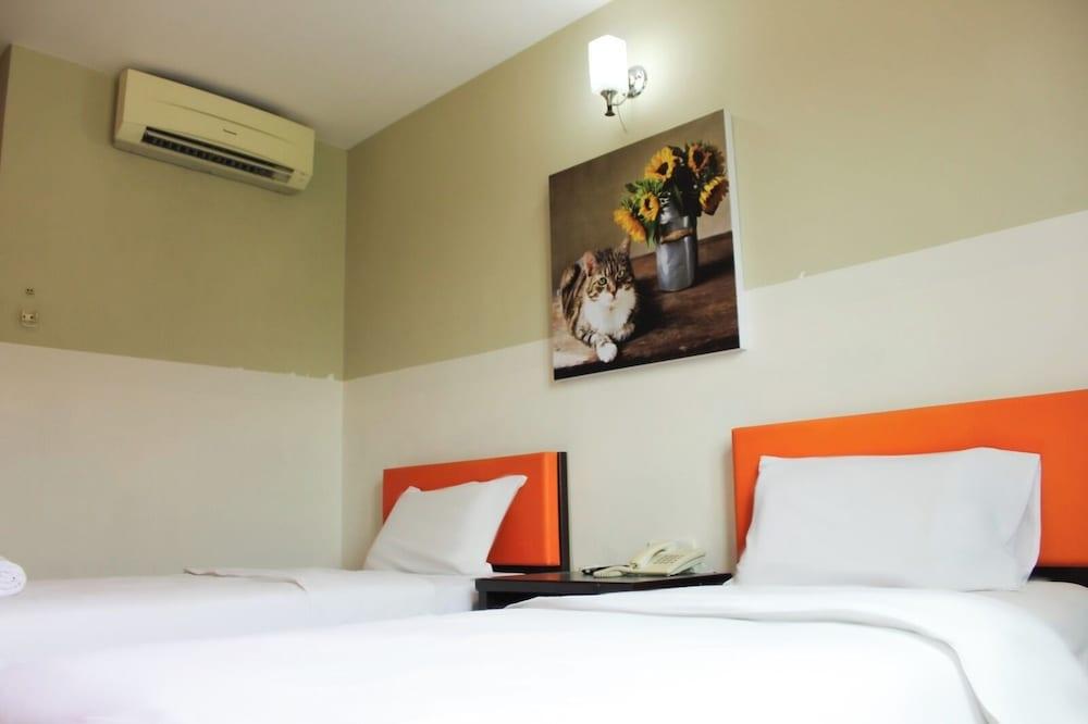 Capital O 90843 Suria Lahat Hotel - Room