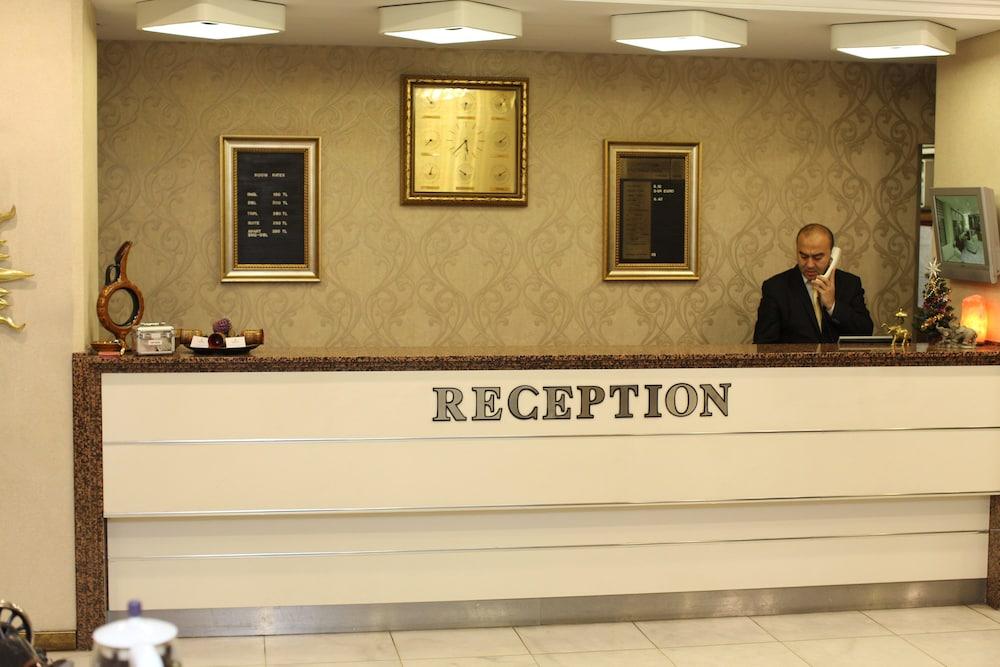 Park Royal Hotel - Reception