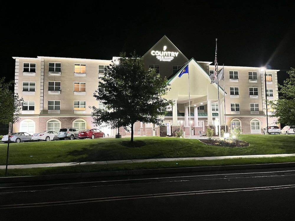 Country Inn & Suites by Radisson, Harrisburg - Hershey West, PA - Featured Image