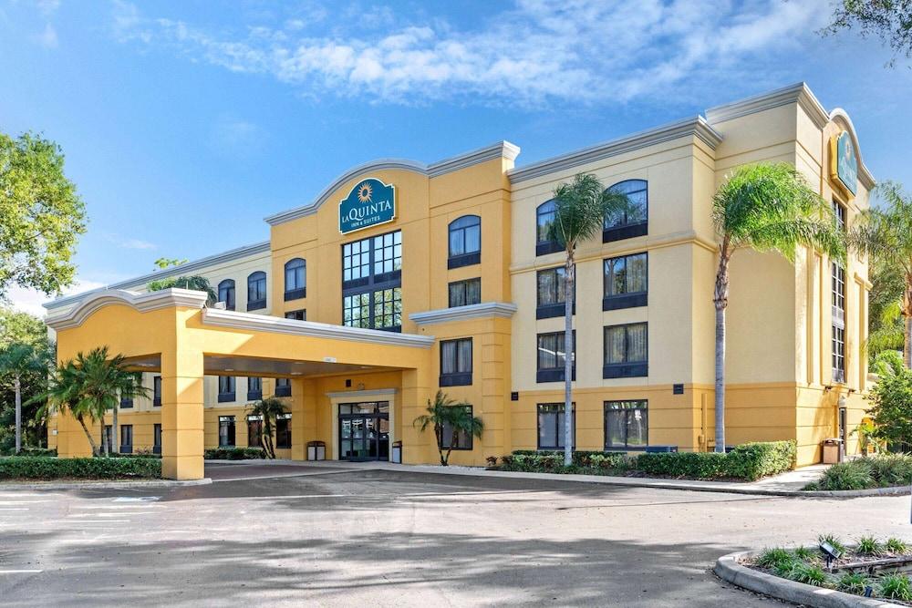 La Quinta Inn & Suites by Wyndham Tampa North I-75 - Featured Image