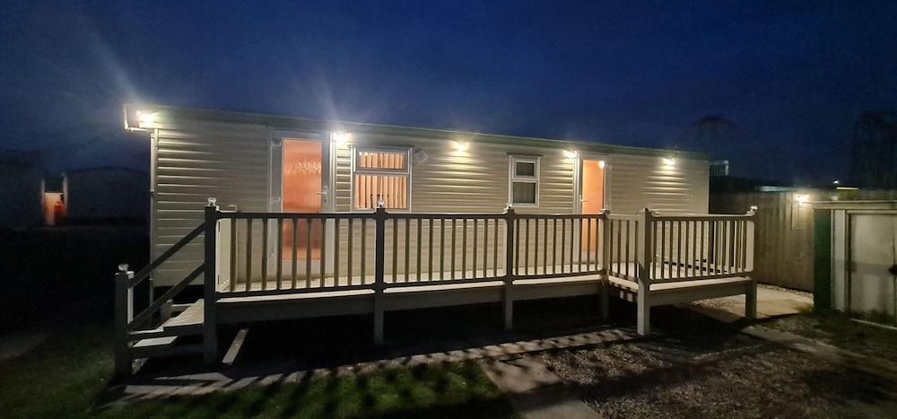 Staycation Opposite Fantasy Island Ingoldmells - Featured Image