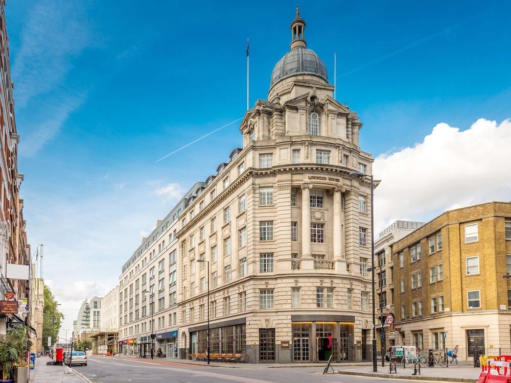 Travelodge London Central City Road Hotel - Featured Image