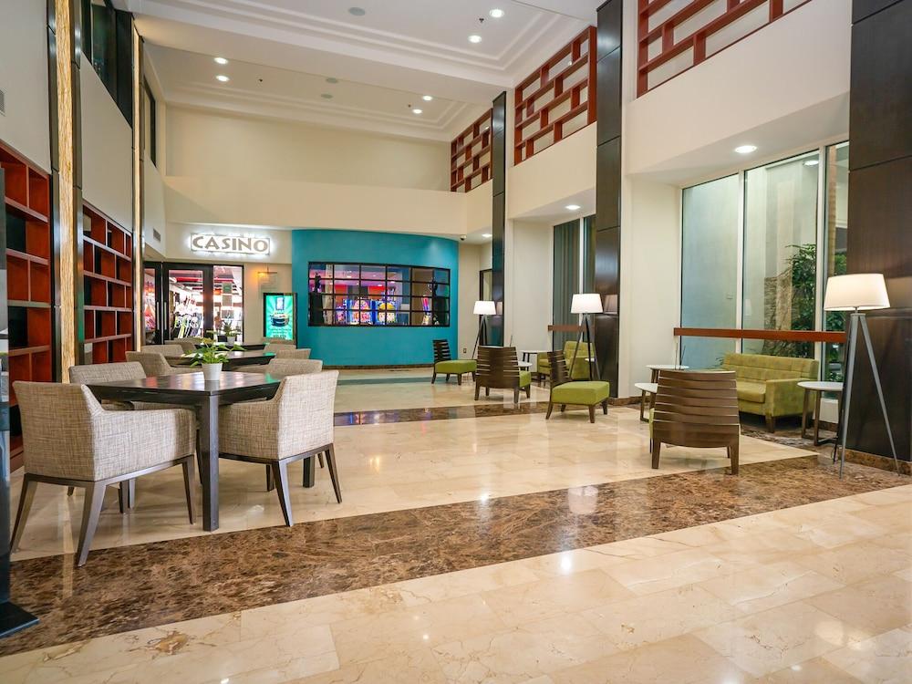 Holiday Inn Mayaguez and Tropical Casino, an IHG Hotel - Lobby