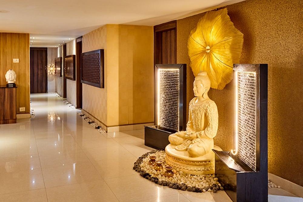 Goldfinch Hotel Bangalore - Spa Reception