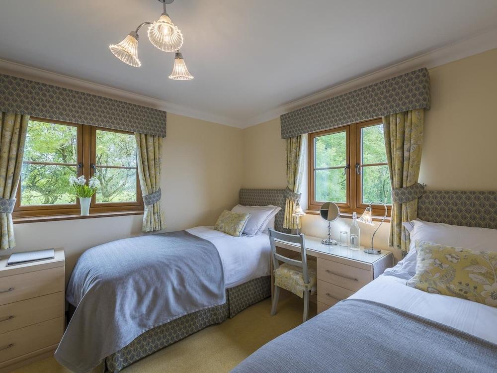 Copps Castle Bed & Breakfast - Room