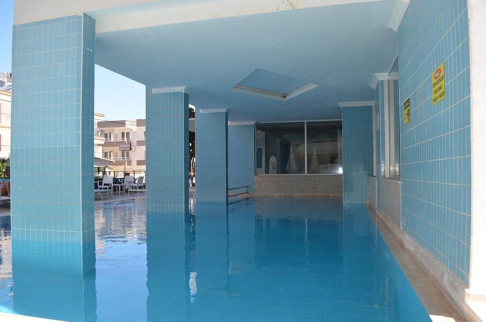 Grand Milano Hotel - Outdoor Pool
