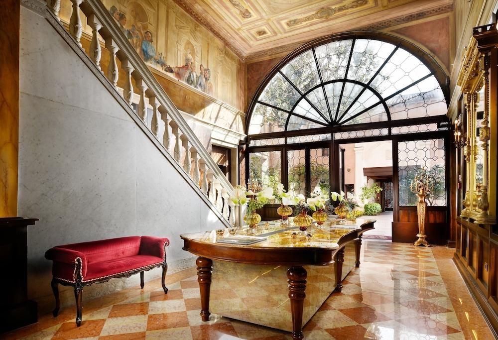 Palazzo Venart Luxury Hotel - Reception