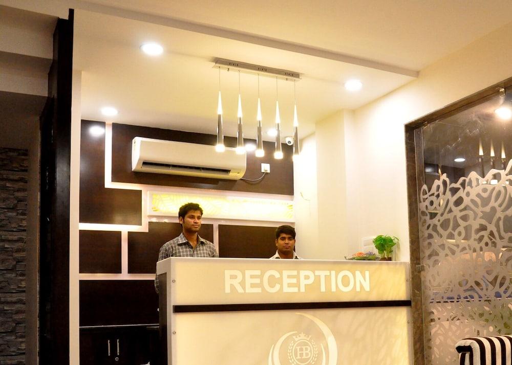 Hotel The Bellevue  Gwalior - Reception