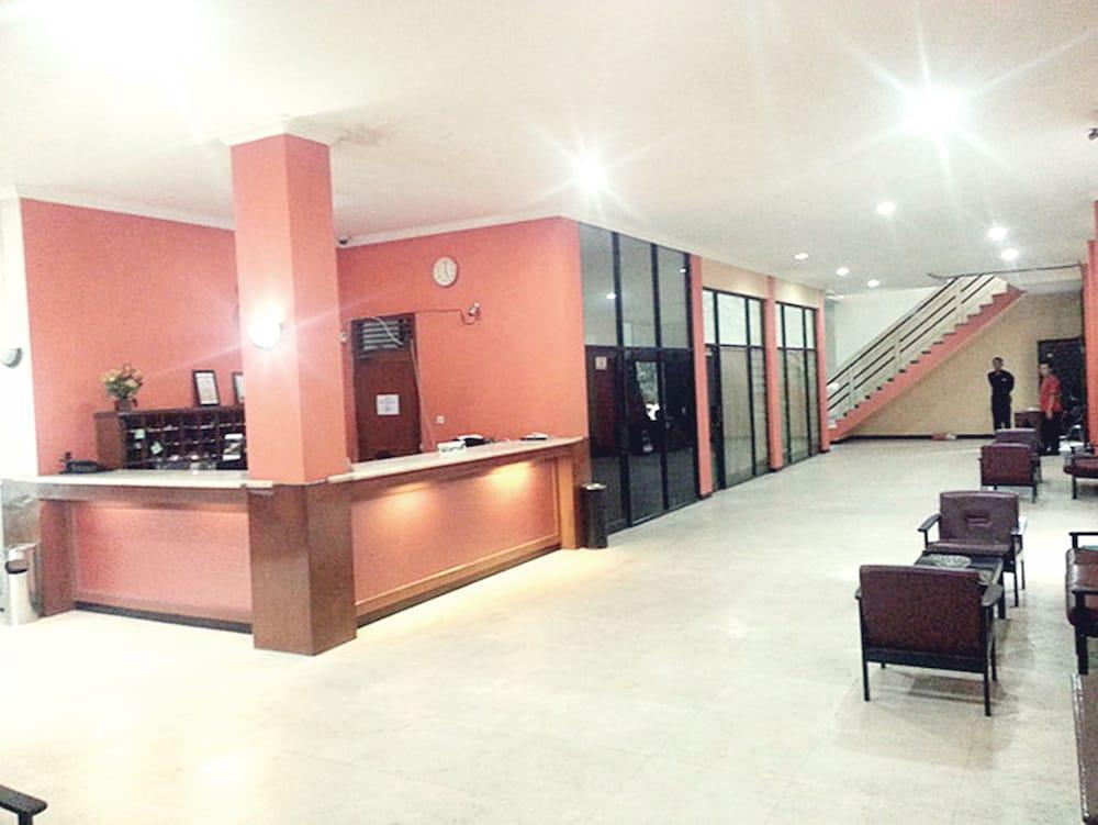 Hotel Fiducia Kaji - Lobby