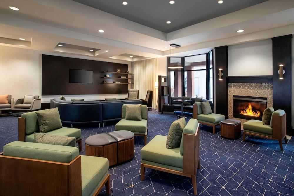 Courtyard by Marriott Worcester - Lobby