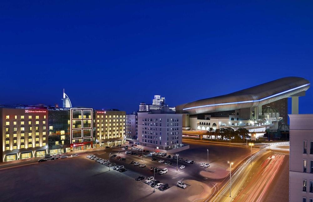 Hilton Garden Inn Dubai Mall Of The Emirates - Exterior