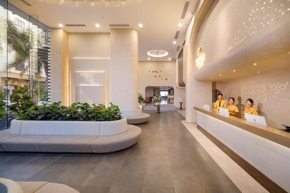 Cicilia Danang Hotel & Spa Powered by ASTON - Reception