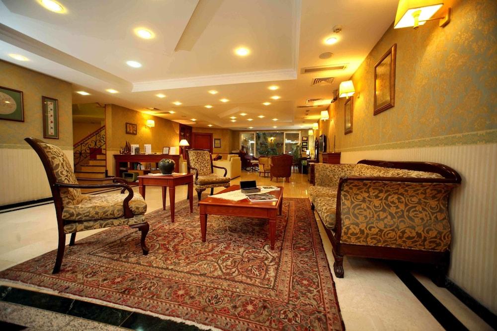Erguvan Hotel - Special Class - Lobby Sitting Area