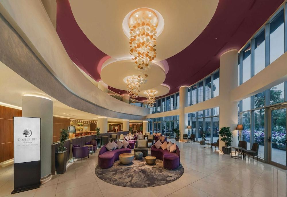 DoubleTree by Hilton Hotel Yerevan City Centre - Lobby