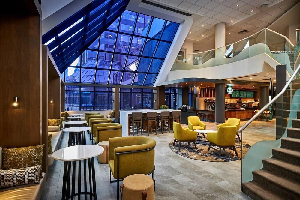 Delta Hotels by Marriott Toronto Mississauga - Lobby Lounge