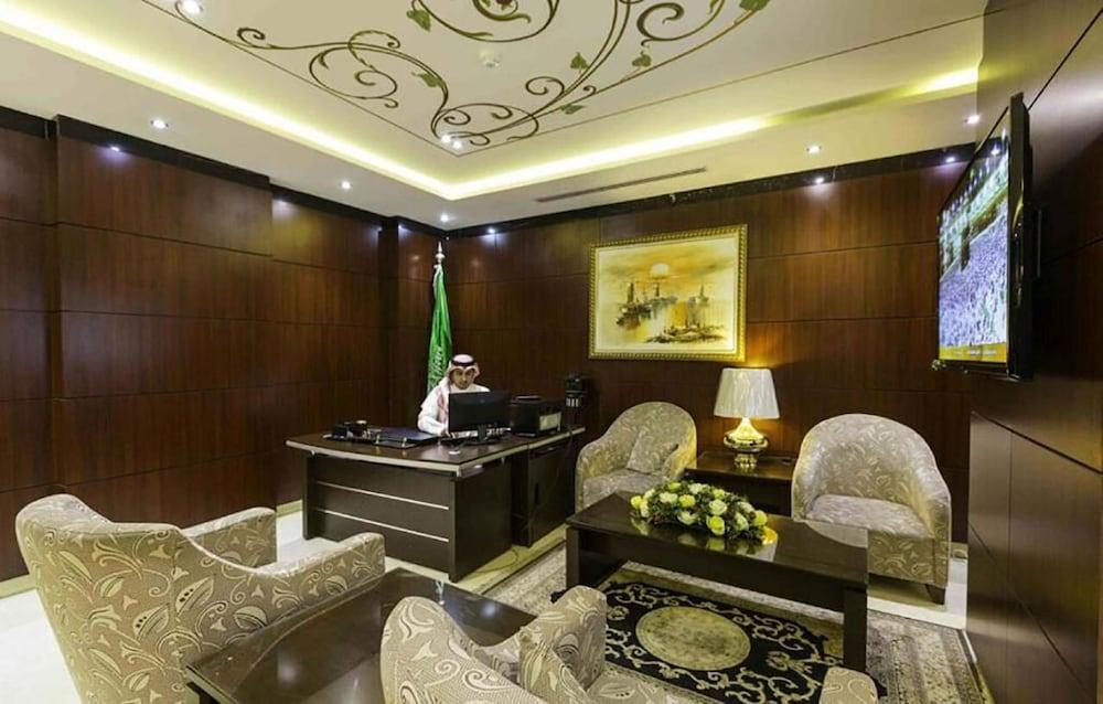 Tobal Al Zahra Hotel Apartments - Lobby Lounge