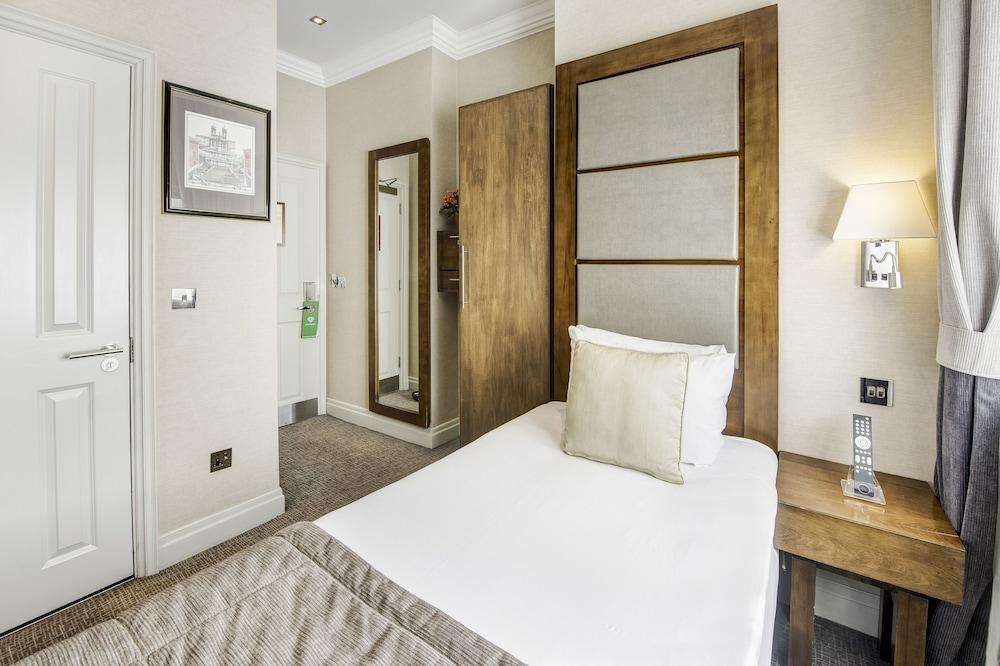 Gem Langham Court Hotel - Room