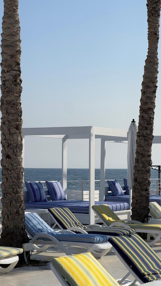 Riviera Hotel Beirut - Outdoor Pool